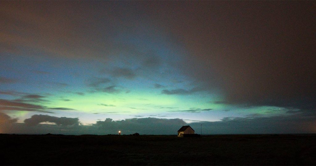 Using Cloud Cover Forecast for Aurora Hunting